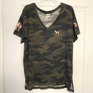 Pink camo top size large